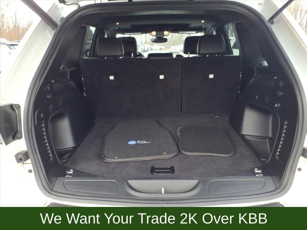 used 2022 Jeep Grand Cherokee WK car, priced at $30,606