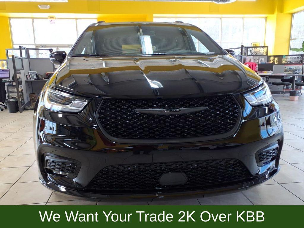 new 2026 Chrysler Pacifica car, priced at $46,900