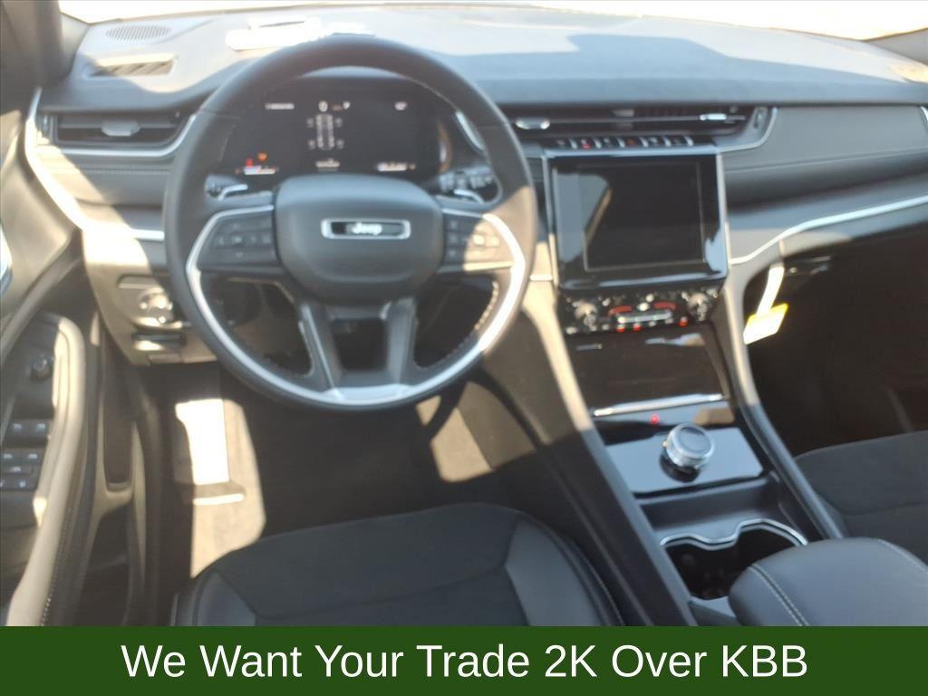 new 2025 Jeep Grand Cherokee car, priced at $36,404