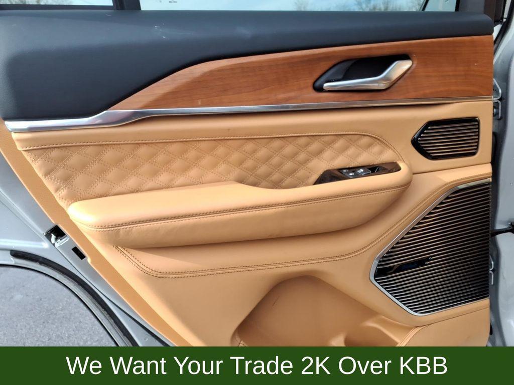 used 2023 Jeep Grand Cherokee car, priced at $47,944