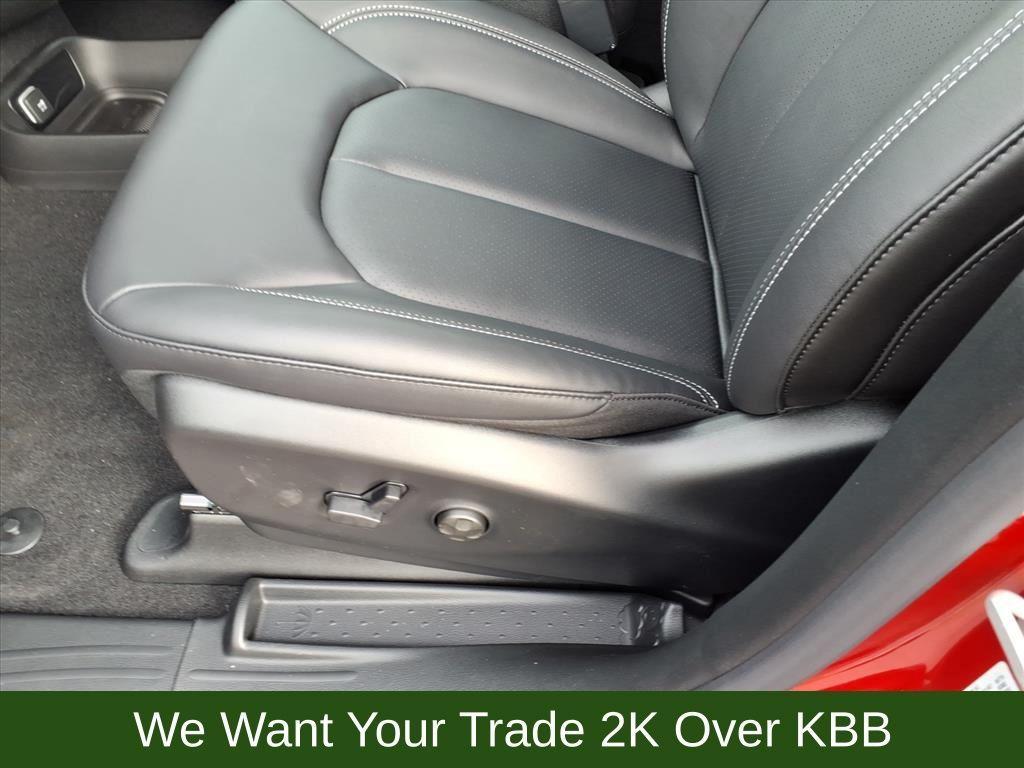 new 2026 Chrysler Pacifica car, priced at $44,344