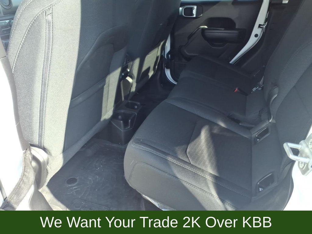 used 2022 Jeep Gladiator car, priced at $33,271