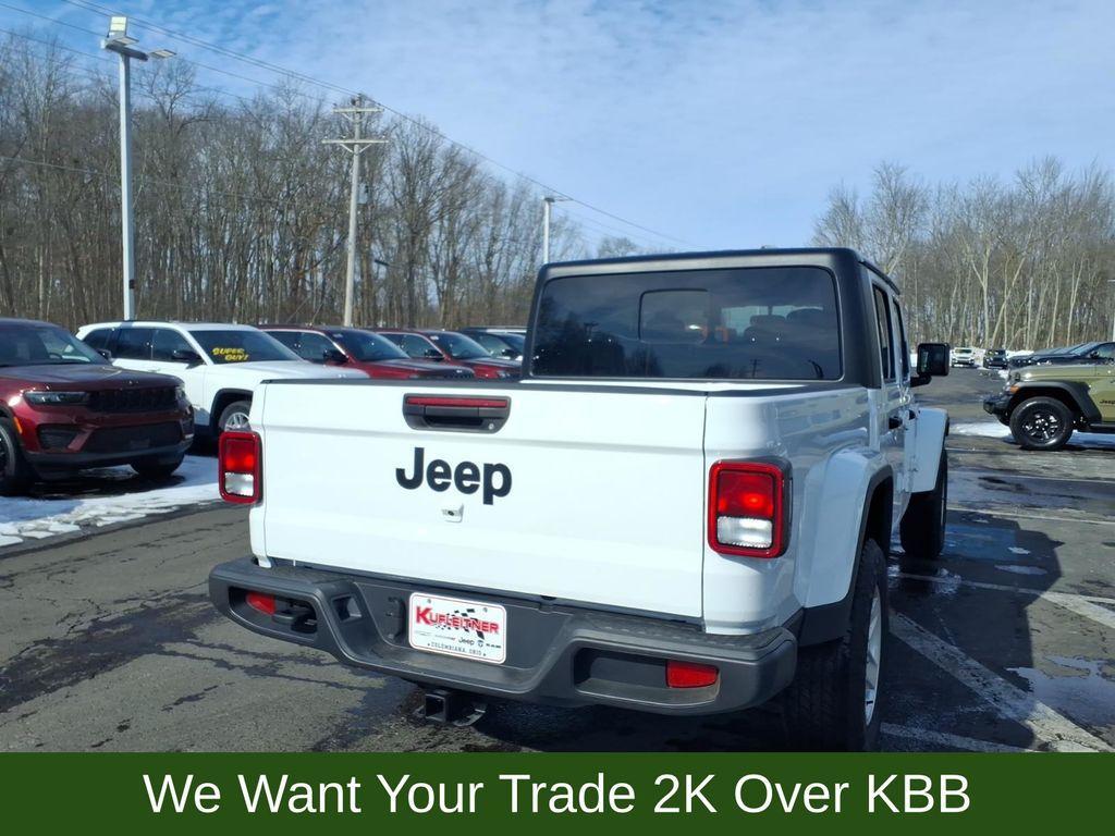 used 2022 Jeep Gladiator car, priced at $33,271