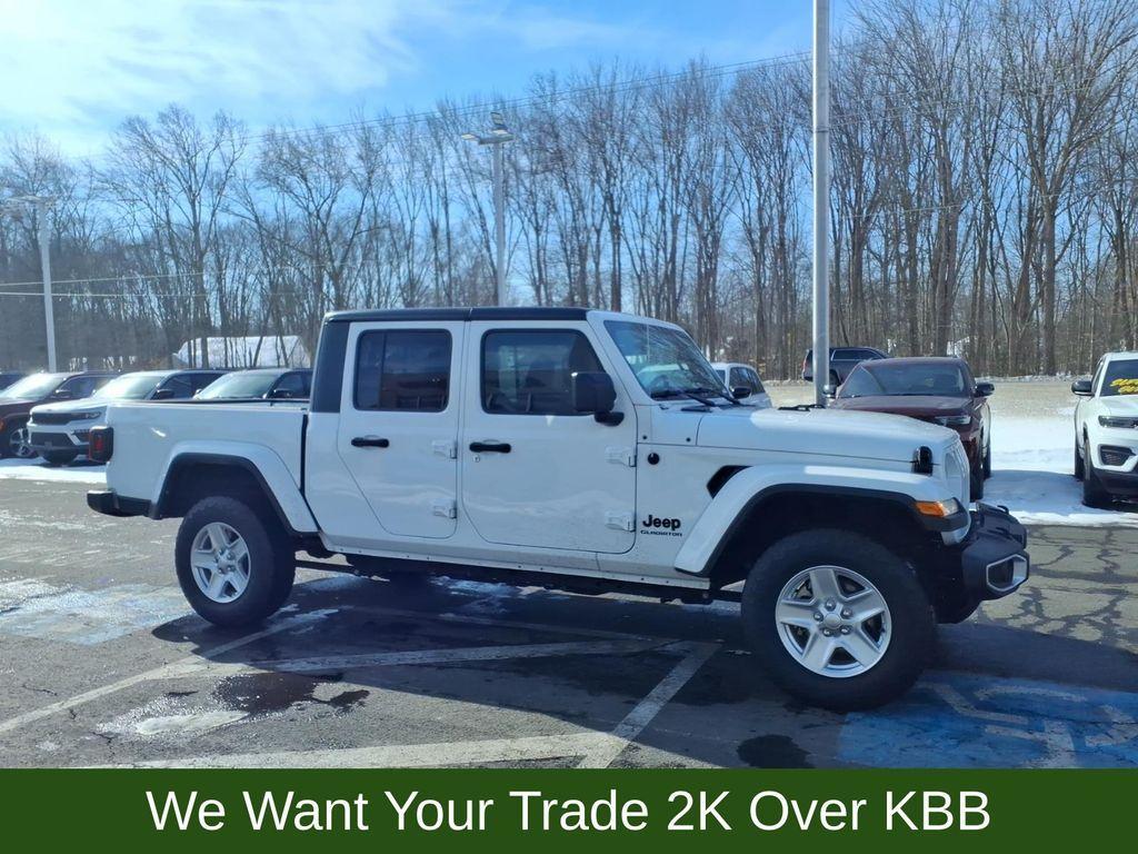 used 2022 Jeep Gladiator car, priced at $33,271