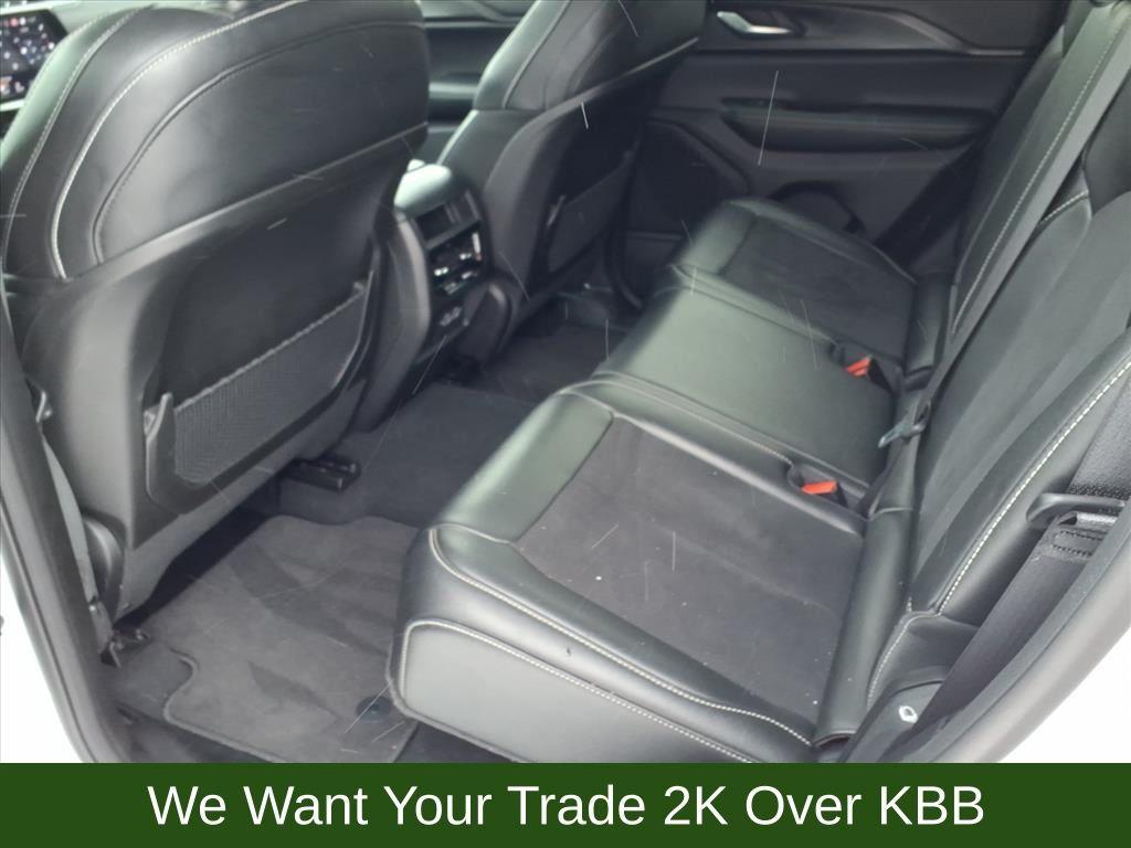 used 2024 Jeep Grand Cherokee car, priced at $32,623