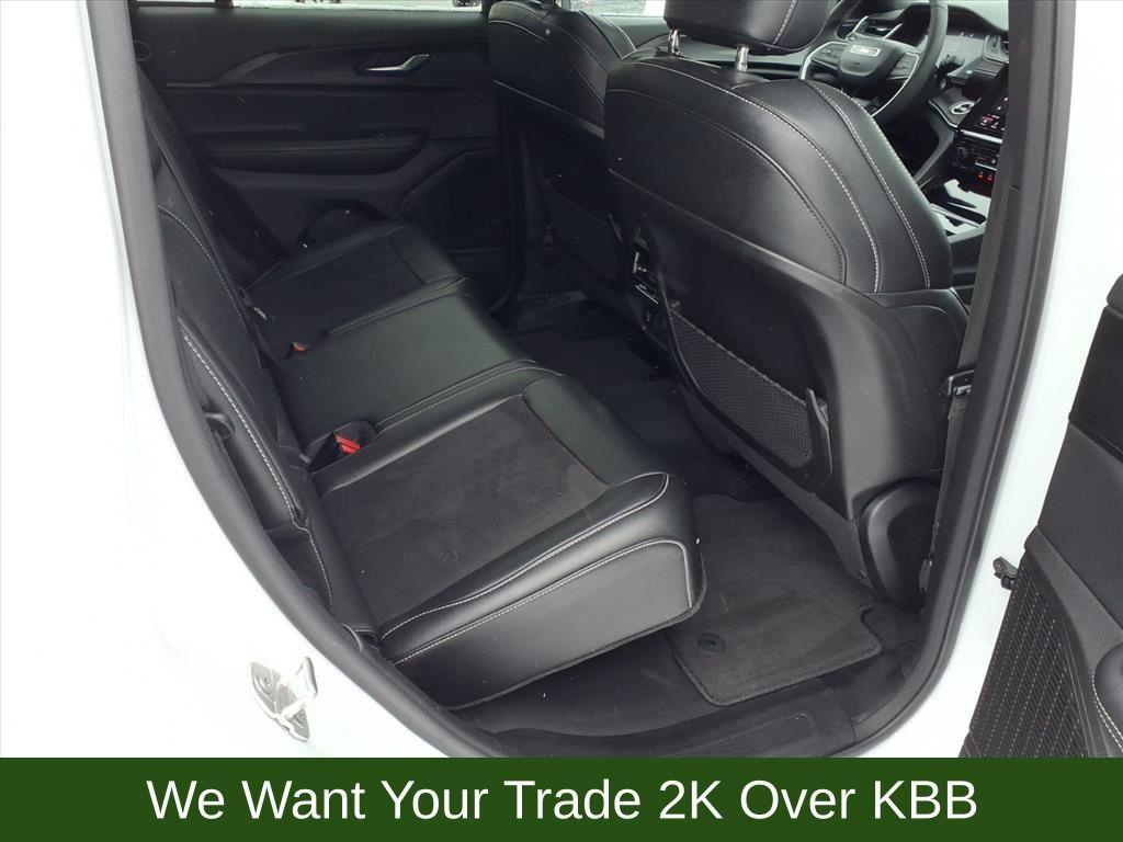 used 2024 Jeep Grand Cherokee car, priced at $32,623