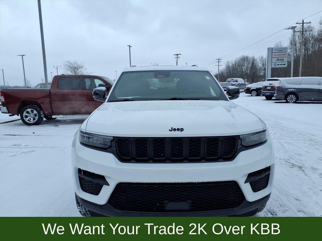 used 2024 Jeep Grand Cherokee car, priced at $32,623