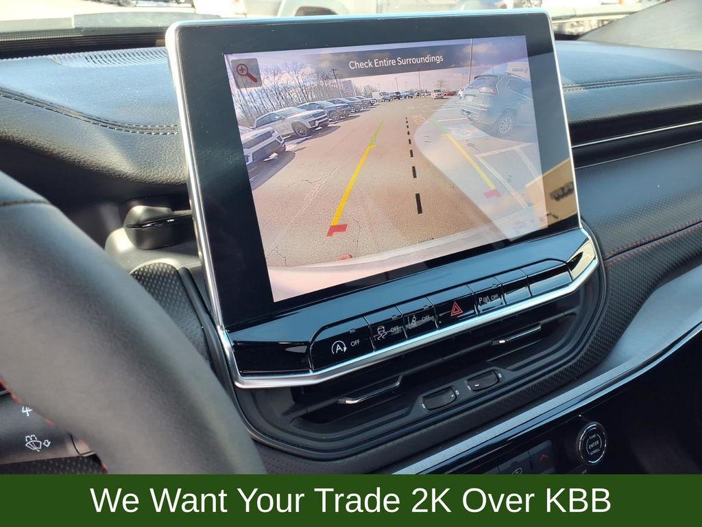 used 2025 Jeep Compass car, priced at $28,589