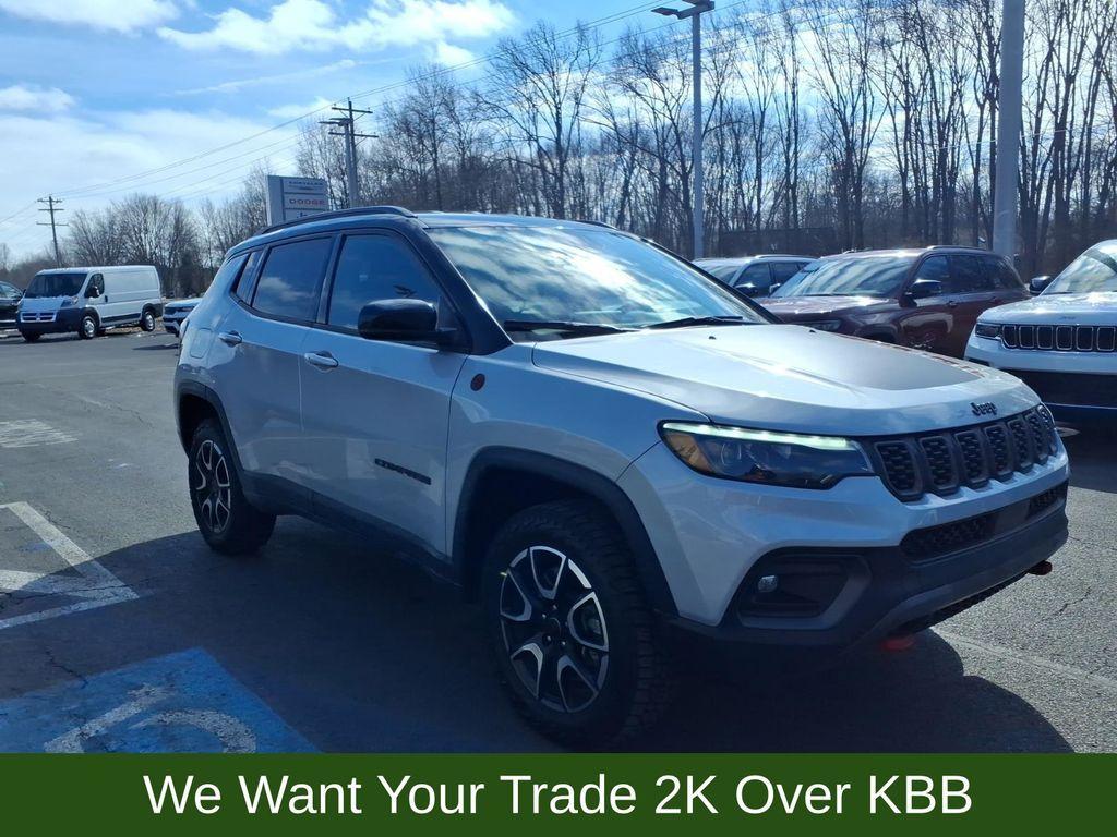 used 2025 Jeep Compass car, priced at $28,589