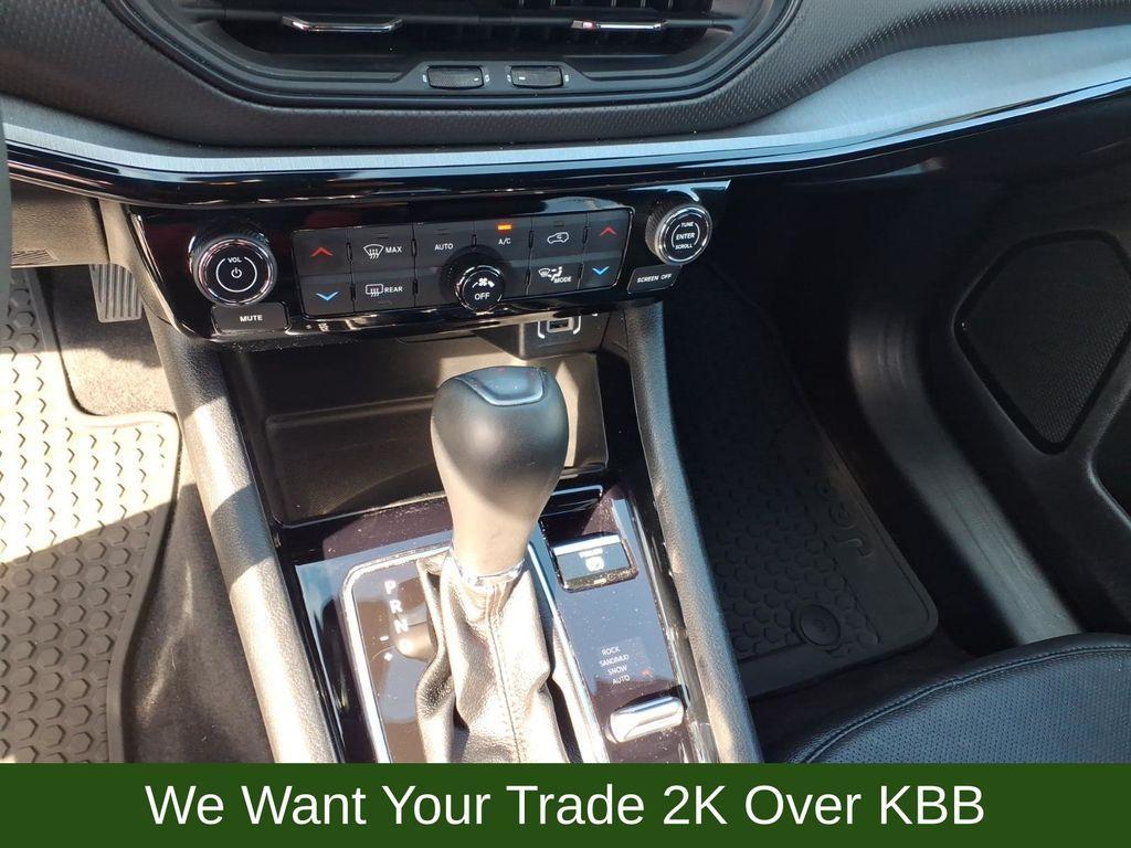 used 2025 Jeep Compass car, priced at $28,589