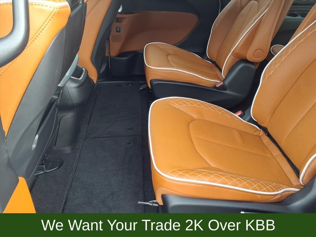 new 2026 Chrysler Pacifica car, priced at $54,579