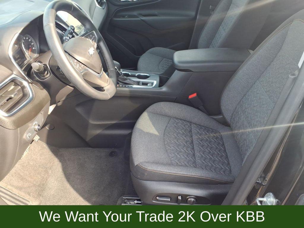 used 2023 Chevrolet Equinox car, priced at $25,604