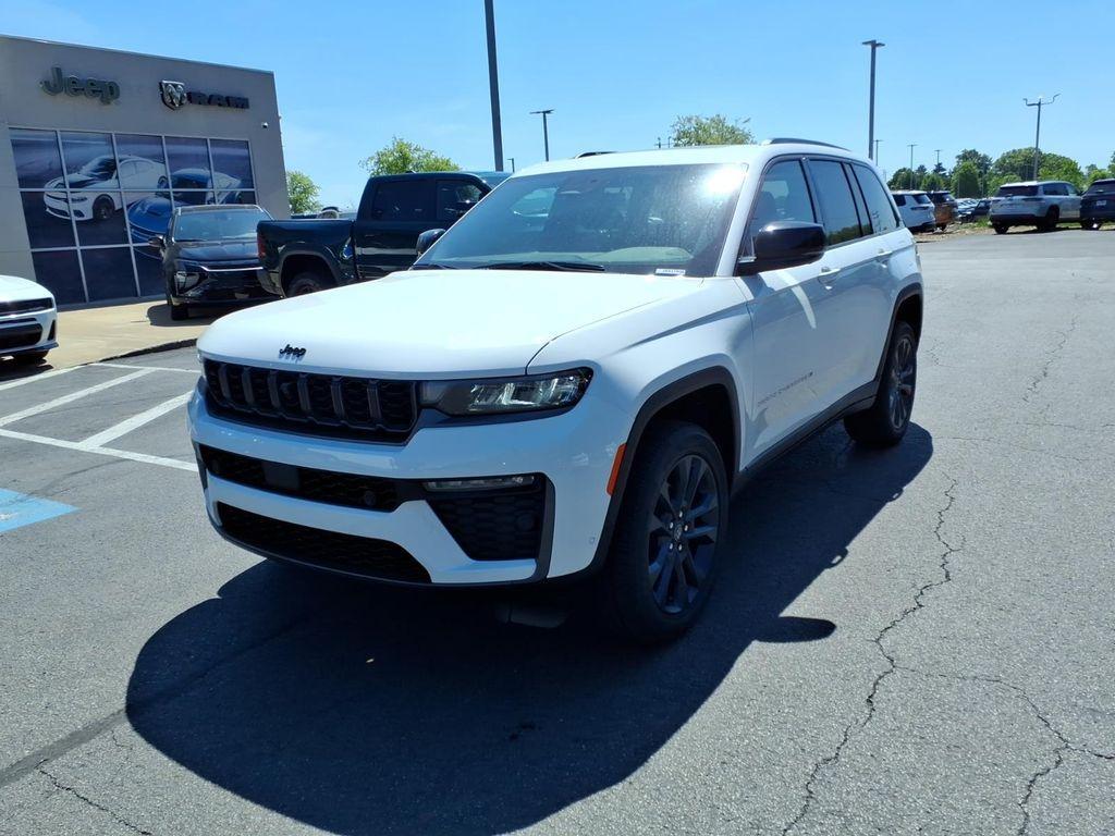 new 2026 Jeep Grand Cherokee car, priced at $45,983
