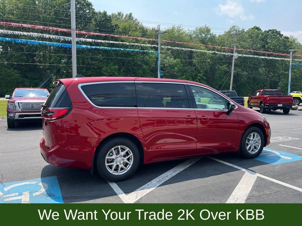 new 2025 Chrysler Pacifica car, priced at $42,900