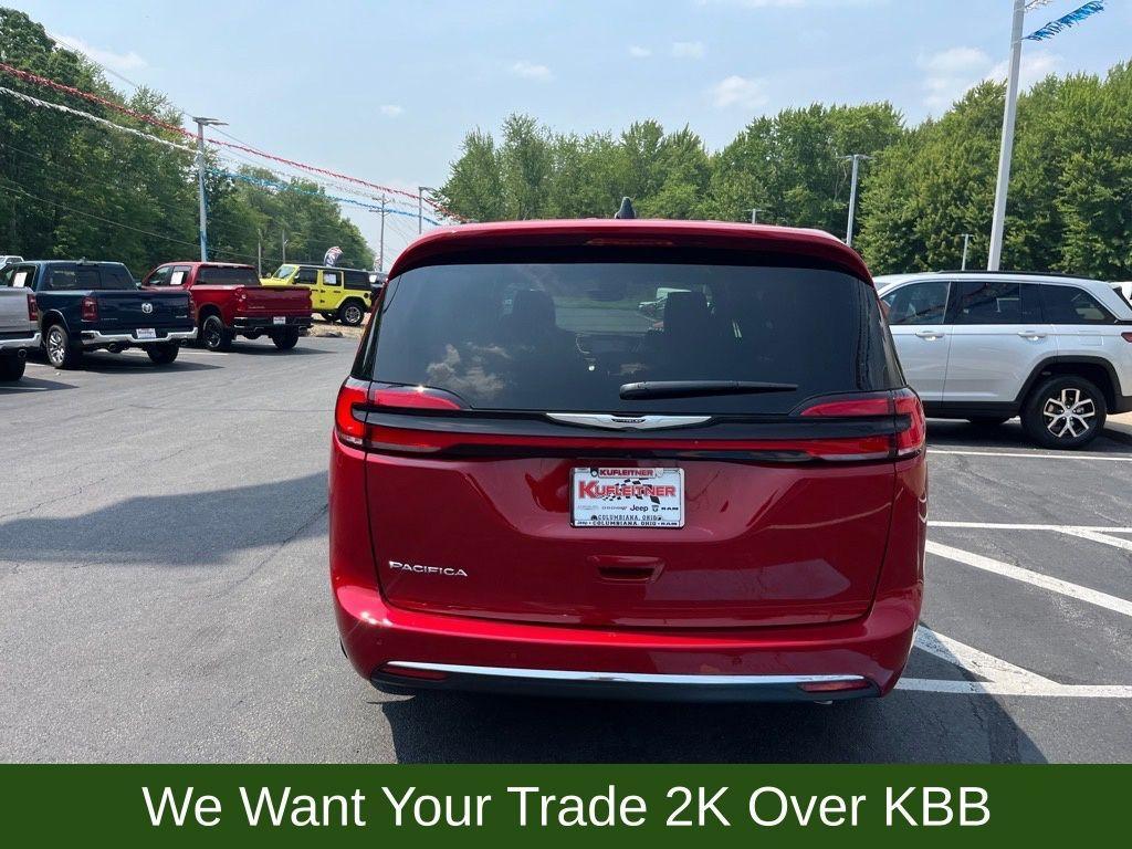 new 2025 Chrysler Pacifica car, priced at $42,900