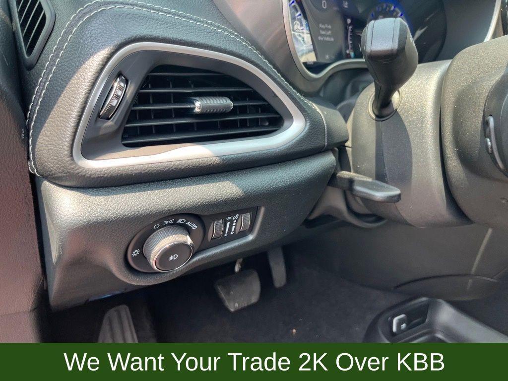 new 2025 Chrysler Pacifica car, priced at $42,900