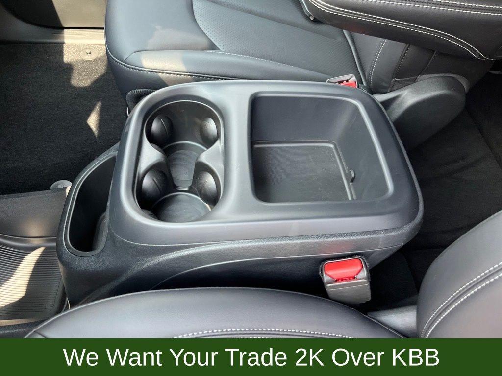 new 2025 Chrysler Pacifica car, priced at $42,900