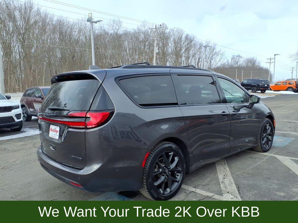 used 2022 Chrysler Pacifica car, priced at $25,900