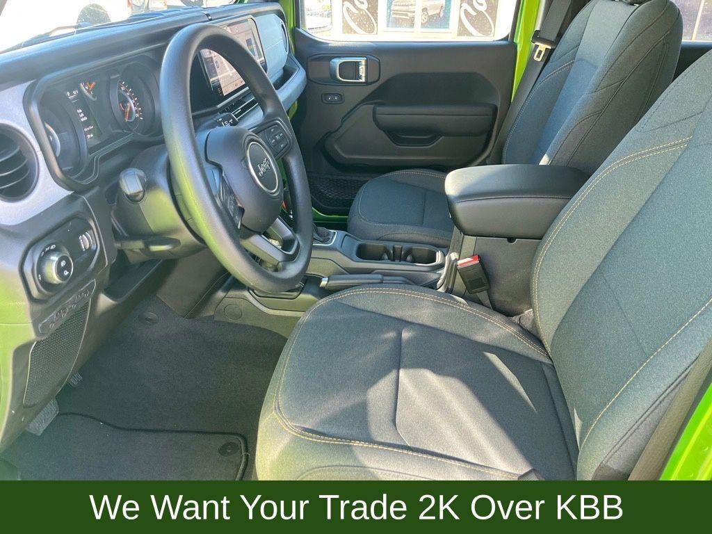 new 2025 Jeep Gladiator car, priced at $42,890