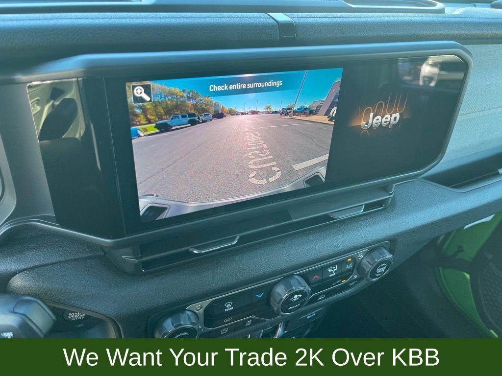 new 2025 Jeep Gladiator car, priced at $42,890