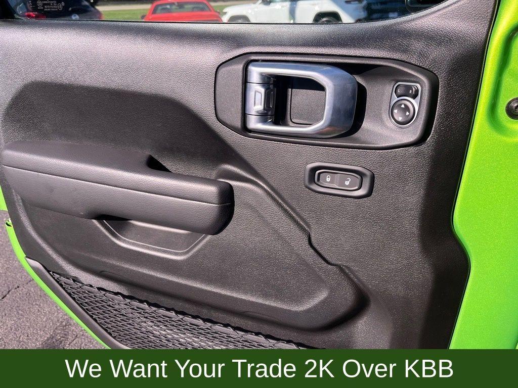 new 2025 Jeep Gladiator car, priced at $42,890