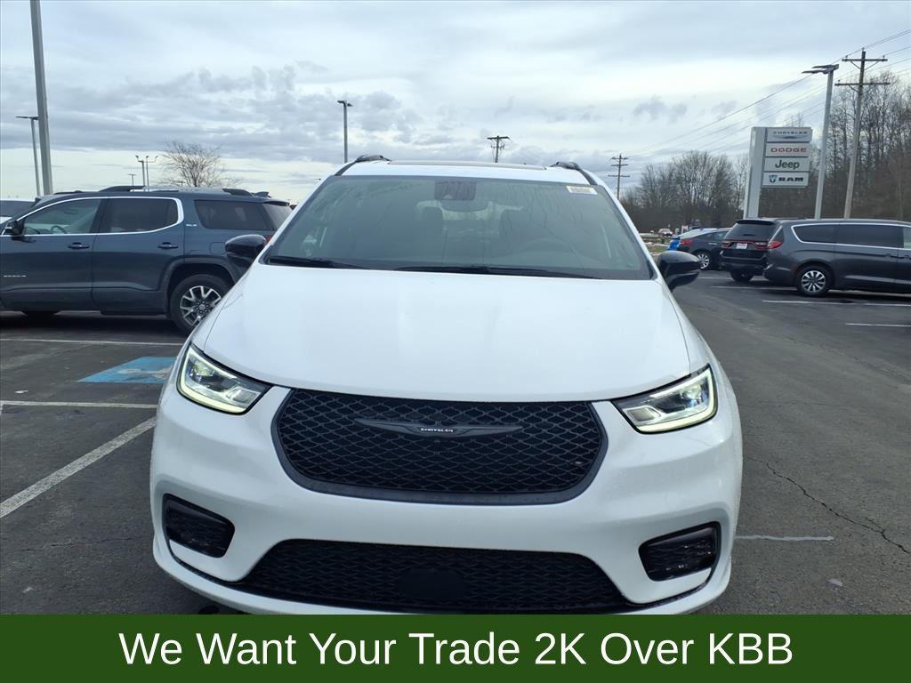 new 2026 Chrysler Pacifica car, priced at $47,889