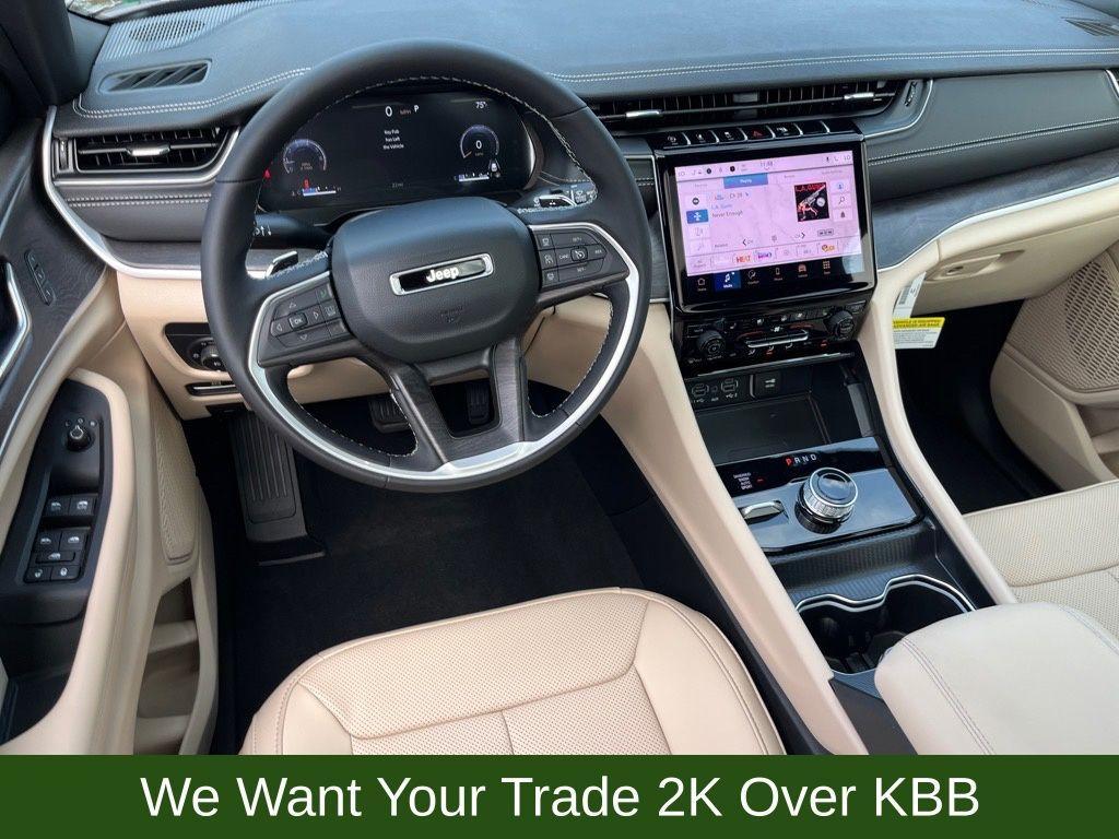 new 2025 Jeep Grand Cherokee car, priced at $48,514