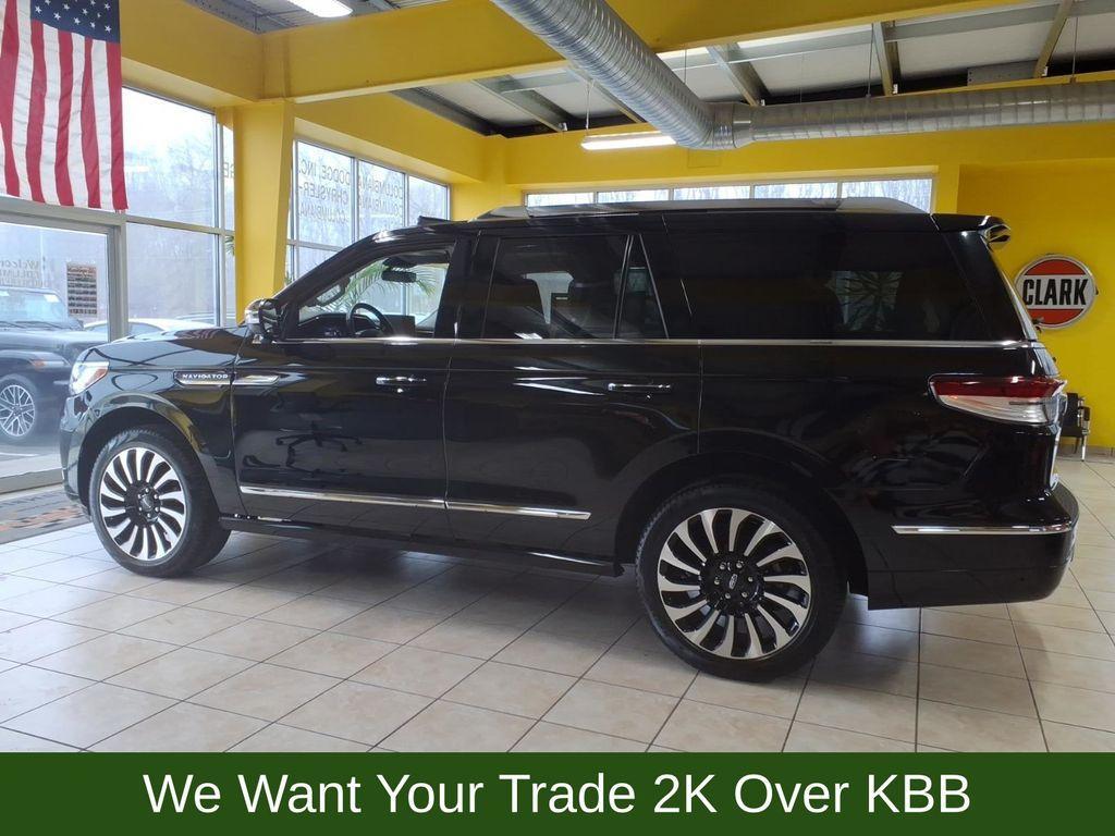 used 2024 Lincoln Navigator car, priced at $89,900