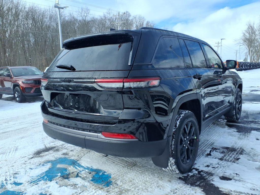 new 2026 Jeep Grand Cherokee car, priced at $41,400