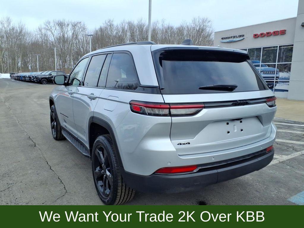 used 2024 Jeep Grand Cherokee car, priced at $40,000
