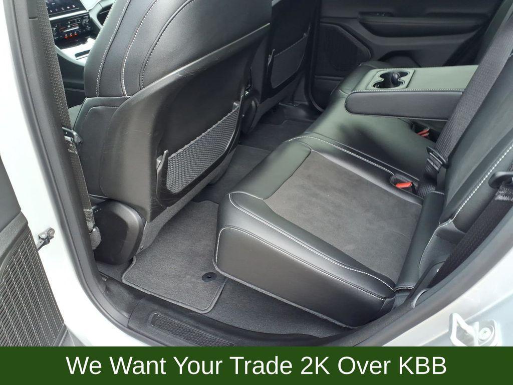 used 2024 Jeep Grand Cherokee car, priced at $40,000