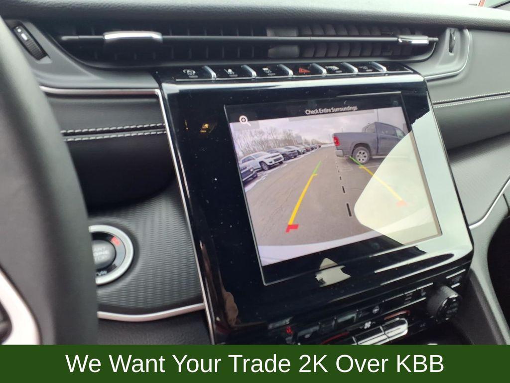 used 2024 Jeep Grand Cherokee car, priced at $40,000