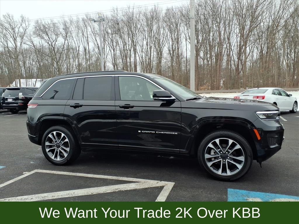 used 2025 Jeep Grand Cherokee car, priced at $49,497