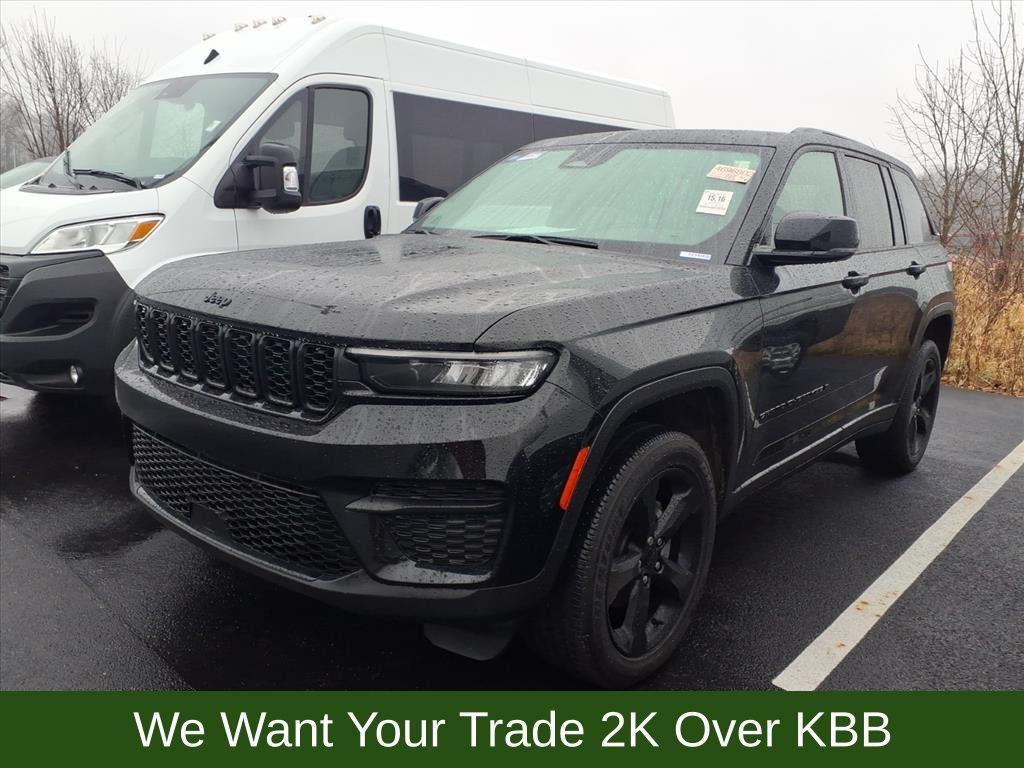 used 2023 Jeep Grand Cherokee car, priced at $35,783