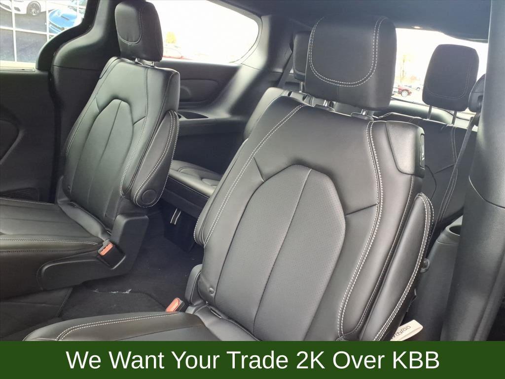 new 2026 Chrysler Pacifica car, priced at $43,079