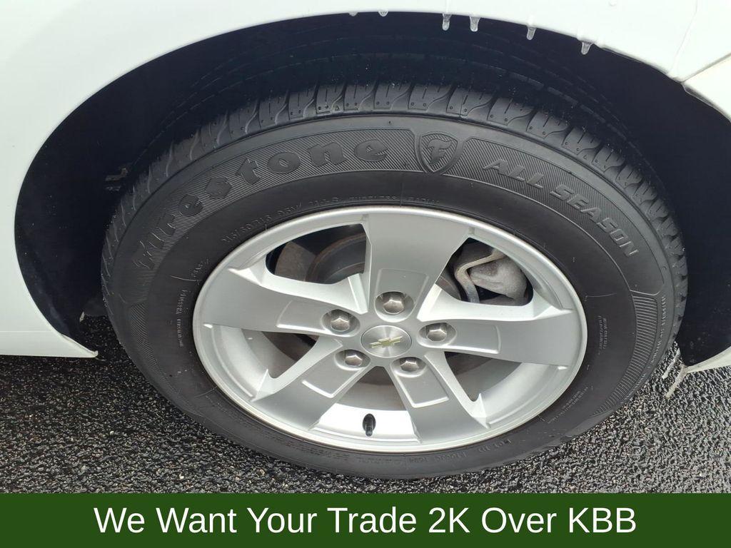 used 2014 Chevrolet Malibu car, priced at $13,914