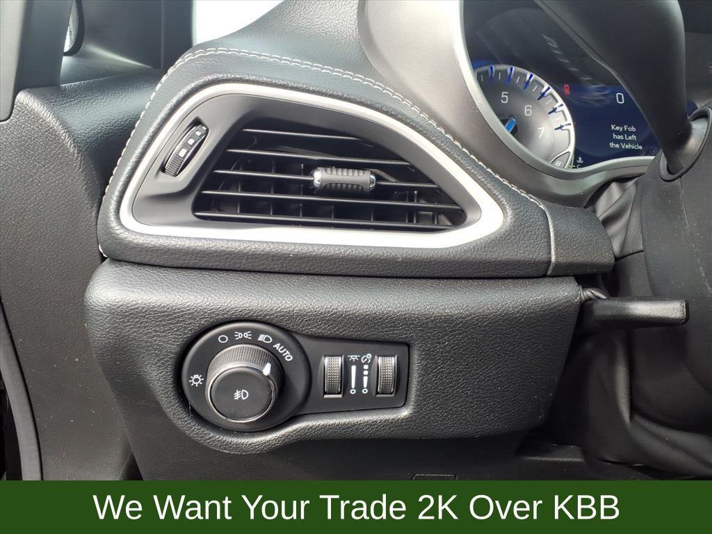 new 2026 Chrysler Pacifica car, priced at $43,913