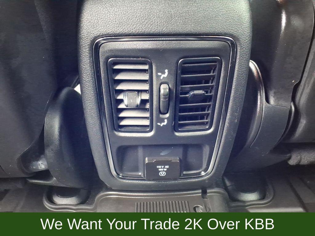 used 2020 Jeep Grand Cherokee car, priced at $25,274