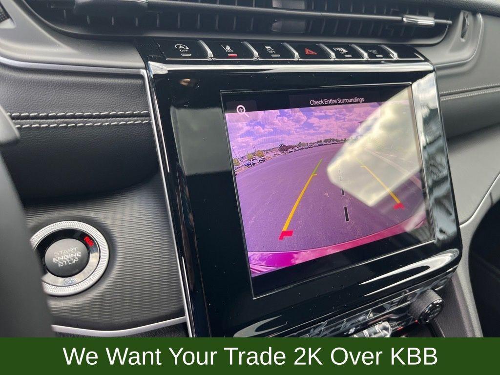 new 2025 Jeep Grand Cherokee car, priced at $43,650