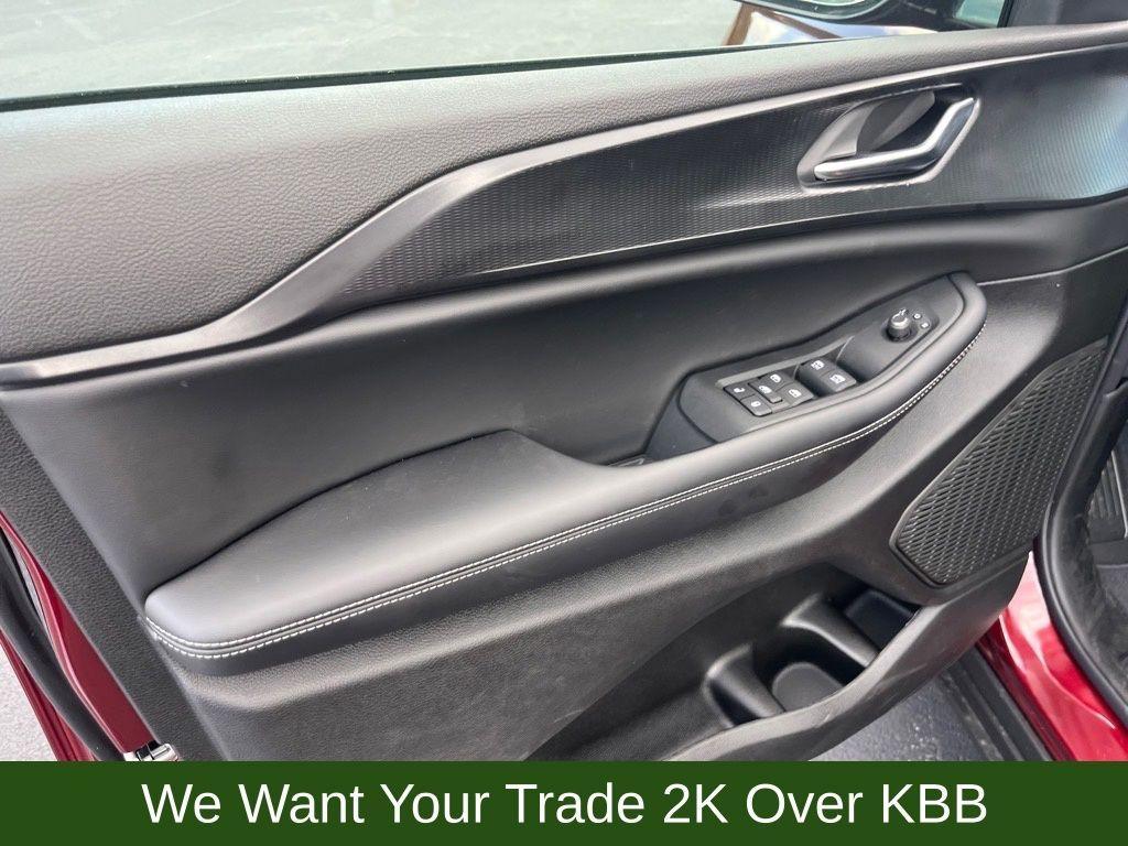 new 2025 Jeep Grand Cherokee car, priced at $43,650