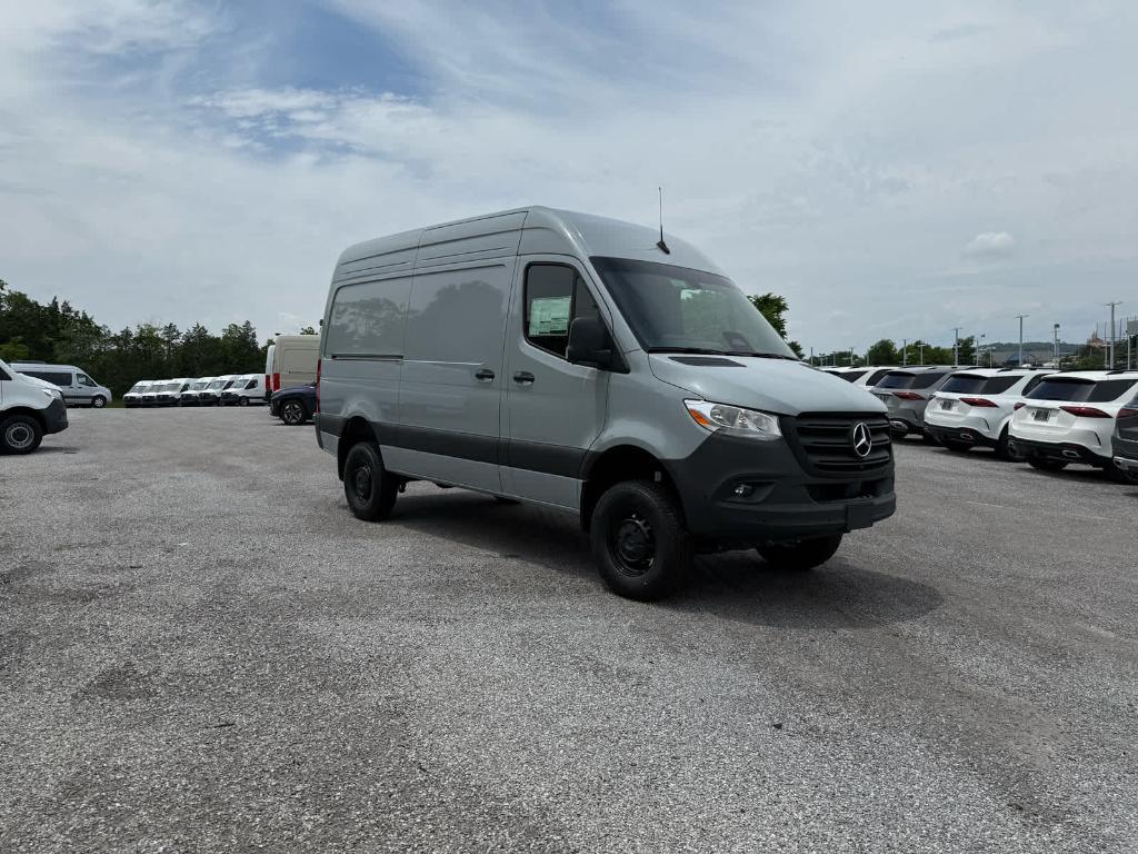 new 2025 Mercedes-Benz Sprinter 2500 car, priced at $75,467