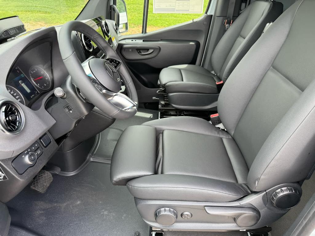 new 2025 Mercedes-Benz Sprinter 2500 car, priced at $75,467