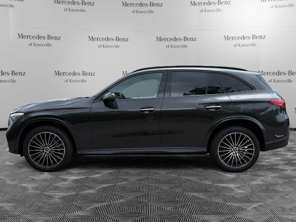 new 2025 Mercedes-Benz GLC 300 car, priced at $63,195