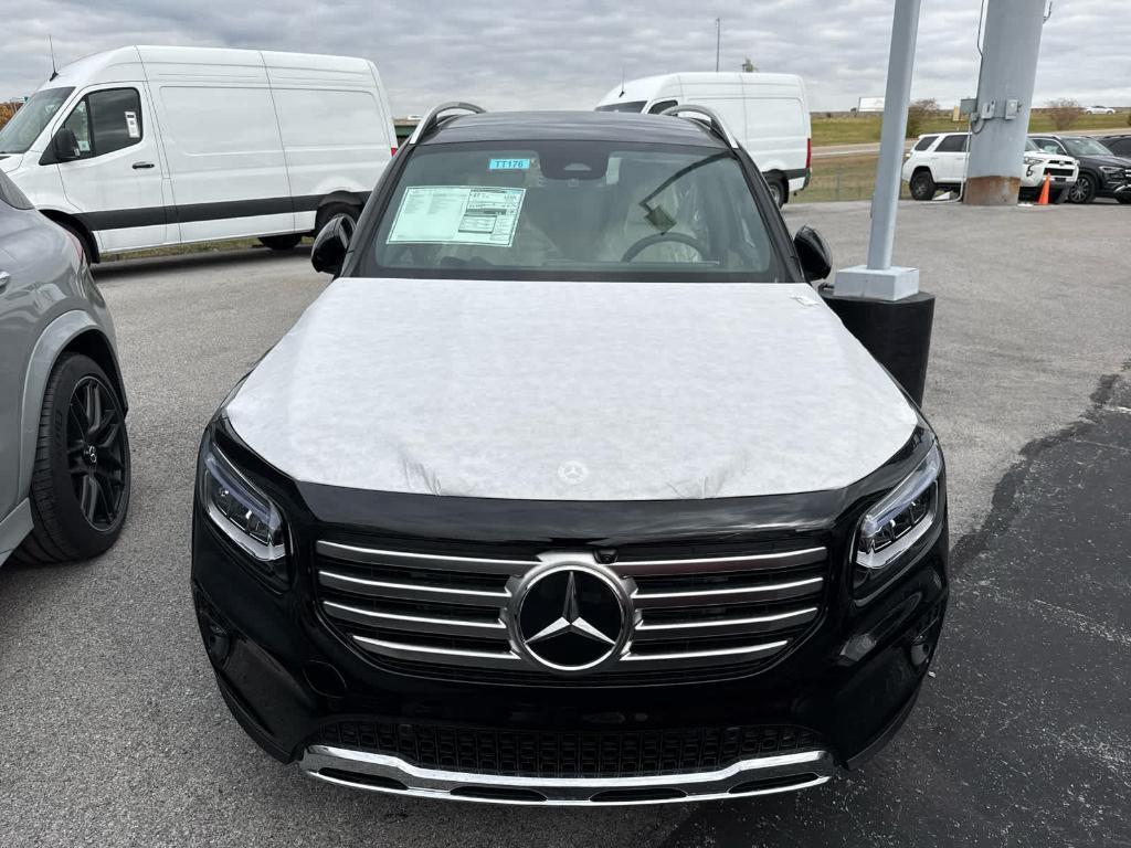 new 2026 Mercedes-Benz GLB 250 car, priced at $55,290