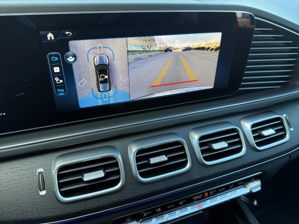 new 2025 Mercedes-Benz GLS 580 car, priced at $116,765