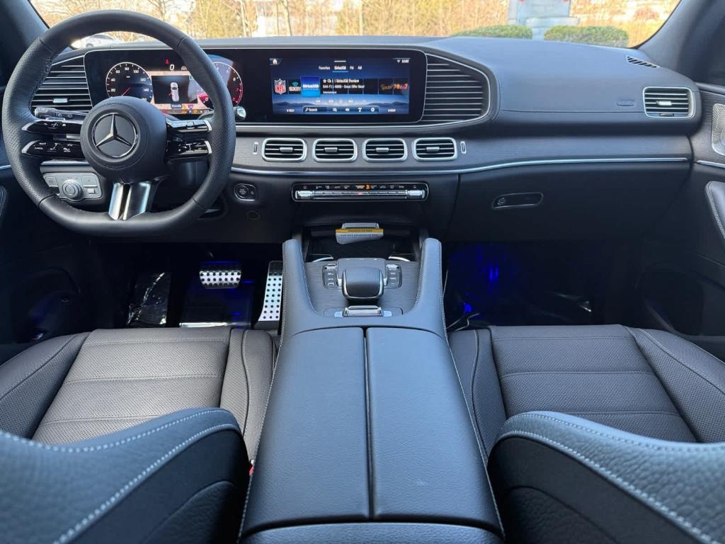 new 2025 Mercedes-Benz GLS 580 car, priced at $116,765