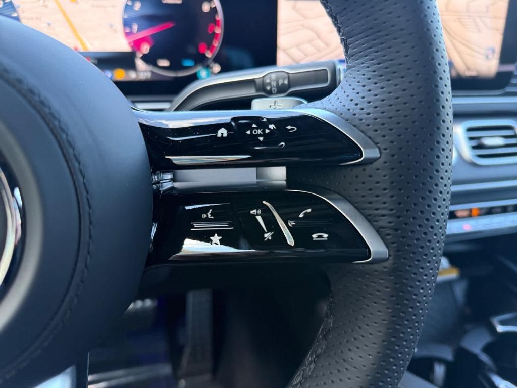 new 2025 Mercedes-Benz GLS 580 car, priced at $116,765