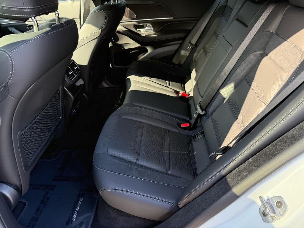 new 2026 Mercedes-Benz AMG GLE 53 car, priced at $100,100