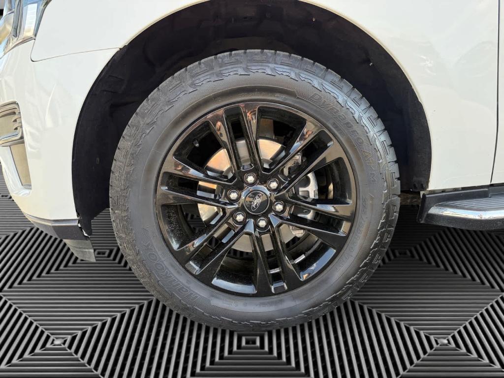 used 2022 Ford Expedition car, priced at $35,995