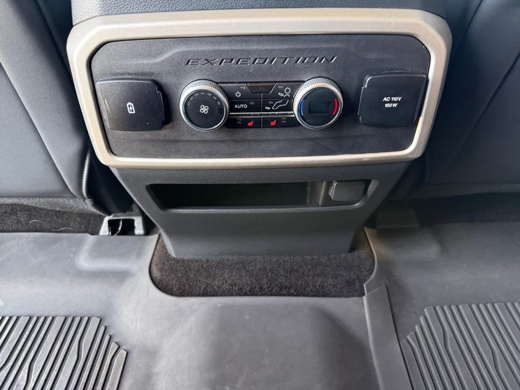 used 2022 Ford Expedition car, priced at $35,995